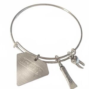 Hu-Friedy Charm Bracelet for Dentists and Dental Hygienists